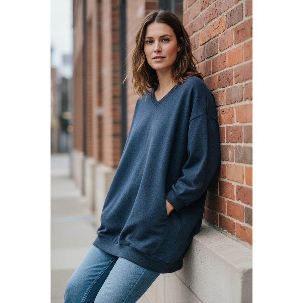 Zenana Outfitters Oversized Sweater Size S/M -‎ Great Find!
